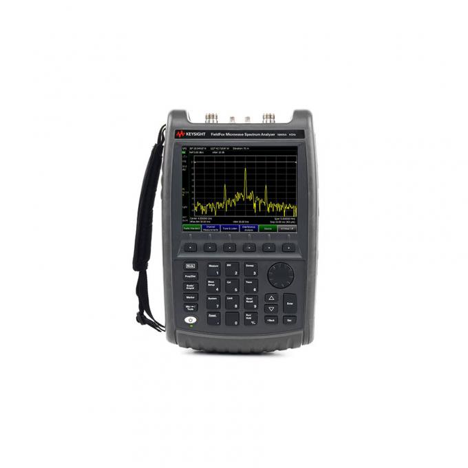 البصر N9961A FieldFox Spectrum Analyzer display close-up