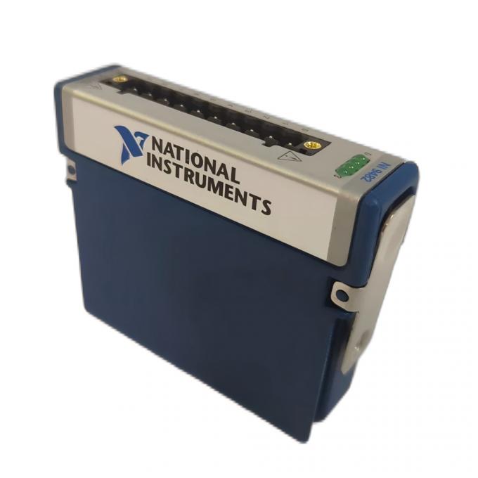 الصكوك الوطنية 9482 C Series Relay Output Module in industrial setting