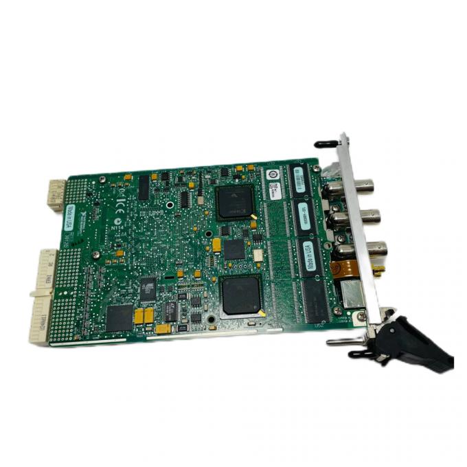 الصكوك الوطنية PXI-5922 PXI Oscilloscope side view