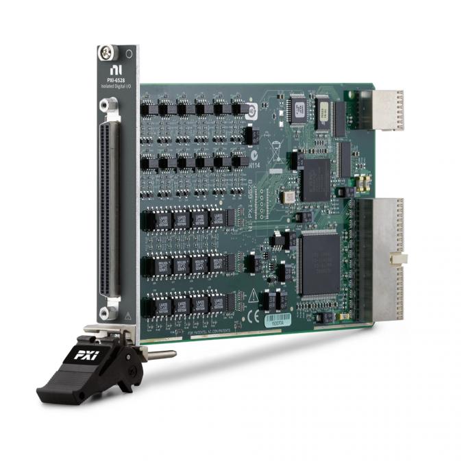 Close-up of الصكوك الوطنية PXI-6528 connector interface and status indicators