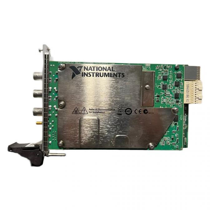 الصكوك الوطنية PXIe-5114 PXI Oscilloscope in rack configuration