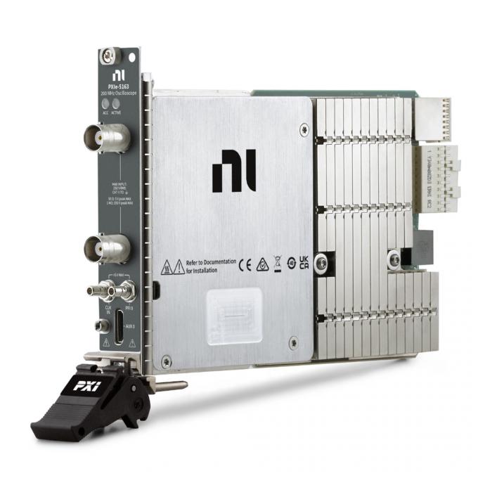 내쇼날인스트루먼트 PXIe-5163 PXI Oscilloscope front panel view