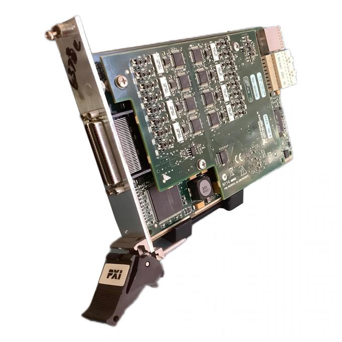 Front view of الصكوك الوطنية PXIe-6378 PXI Multifunction I/O Module